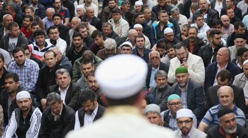 ترس له‌ ئیسلام له‌ وڵاتی موسڵمان